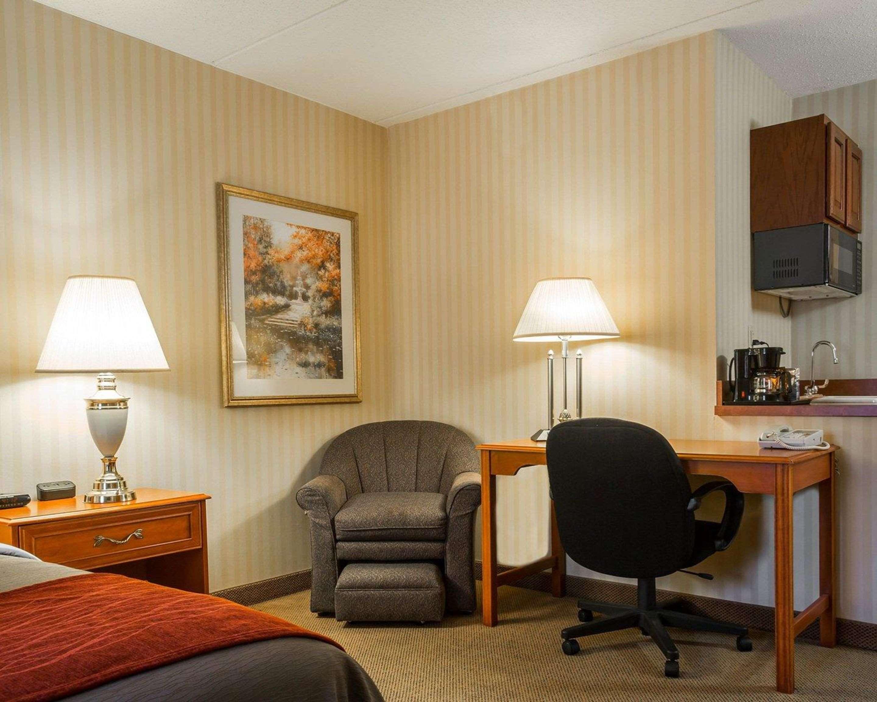 Holiday Inn Express & Suites Hawthorne - Elmsford North By Ihg Exterior photo