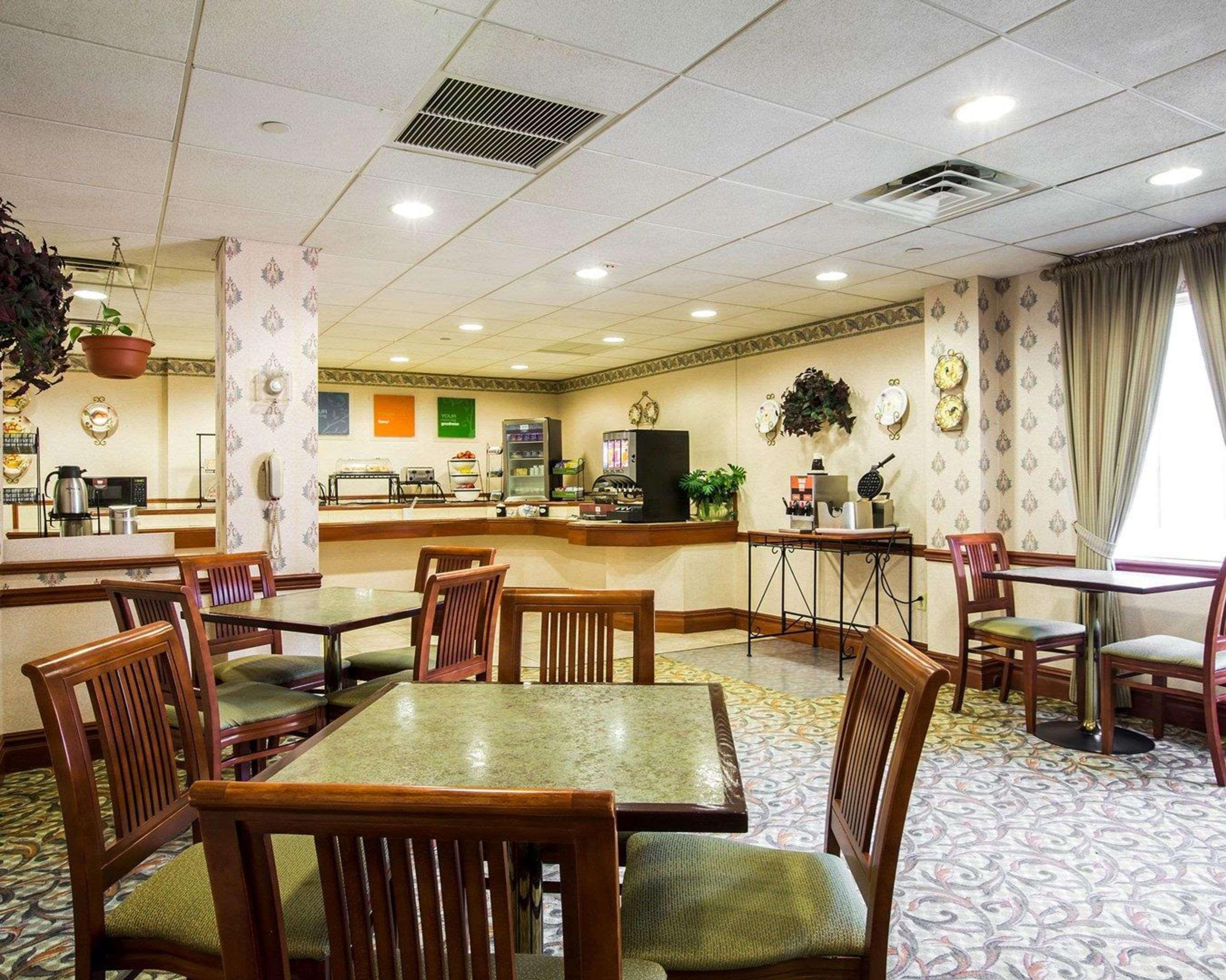 Holiday Inn Express & Suites Hawthorne - Elmsford North By Ihg Exterior photo