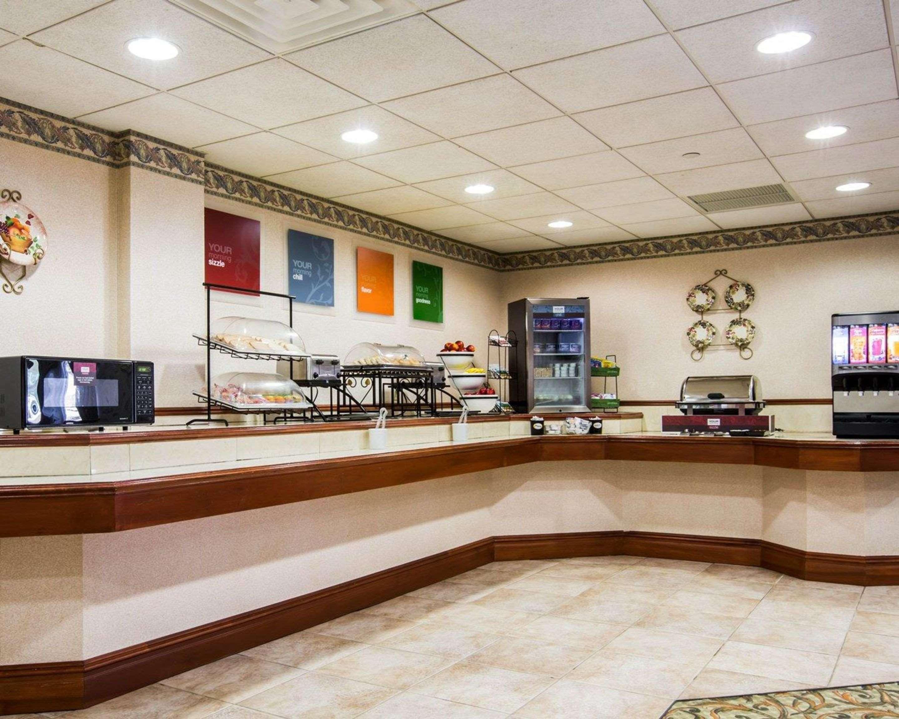 Holiday Inn Express & Suites Hawthorne - Elmsford North By Ihg Exterior photo