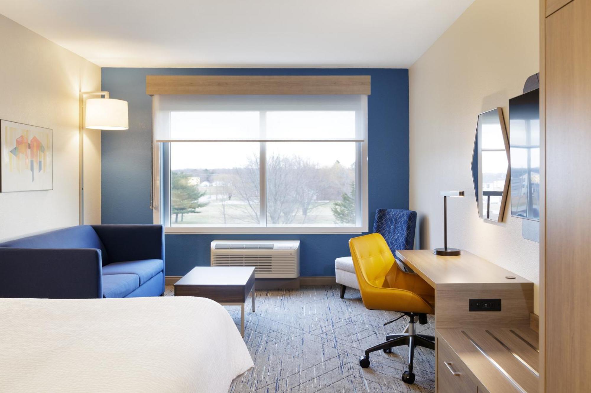 Holiday Inn Express & Suites Hawthorne - Elmsford North By Ihg Exterior photo